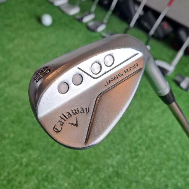 Fotografía de Wedge Callaway Jaws Raw Chromado Grafito Loft 60°/10