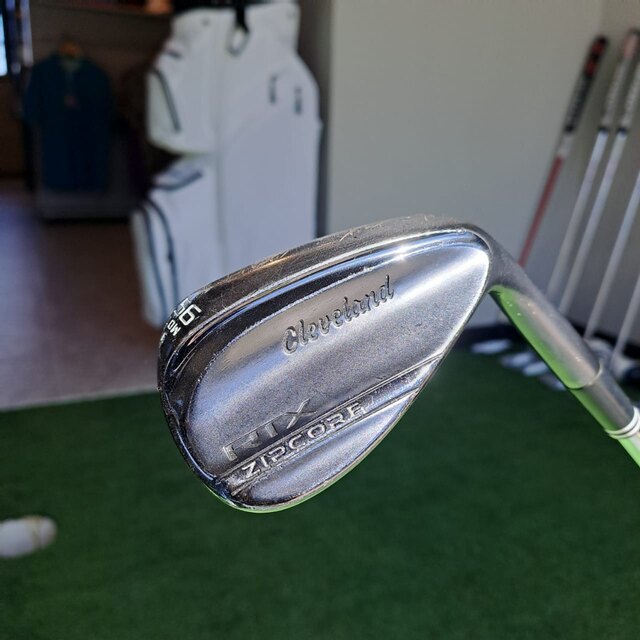 Fotografía de Wedge Cleveland RTX Zipcore Black Loft 56° Bounce 6